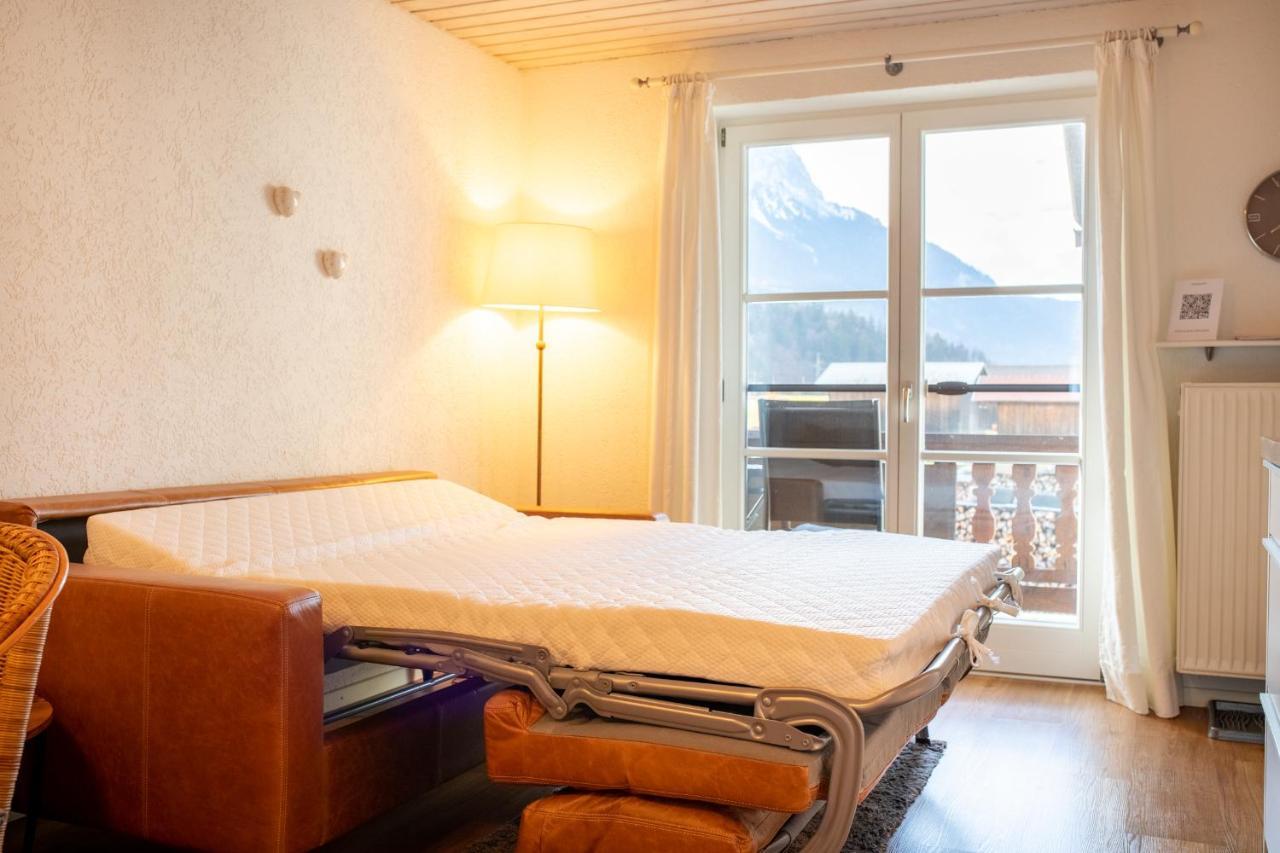 Kloana Waxlstoa Apartment Garmisch-Partenkirchen Ngoại thất bức ảnh